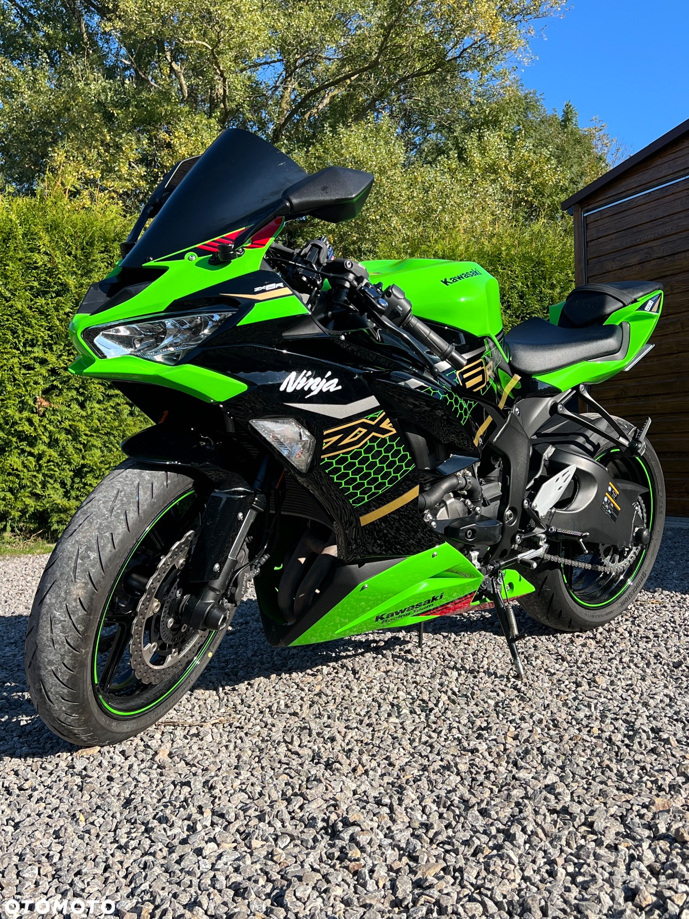 Kawasaki ZXR - 24