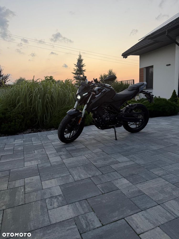 VOGE R125 - 11