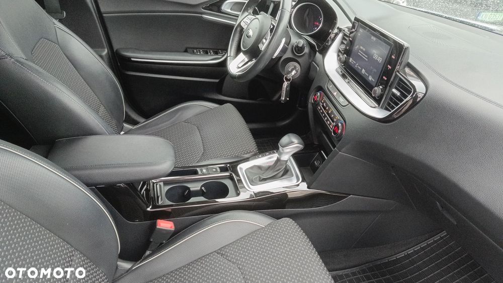 Kia XCeed 1.4 T-GDI L Business Line DCT - 10