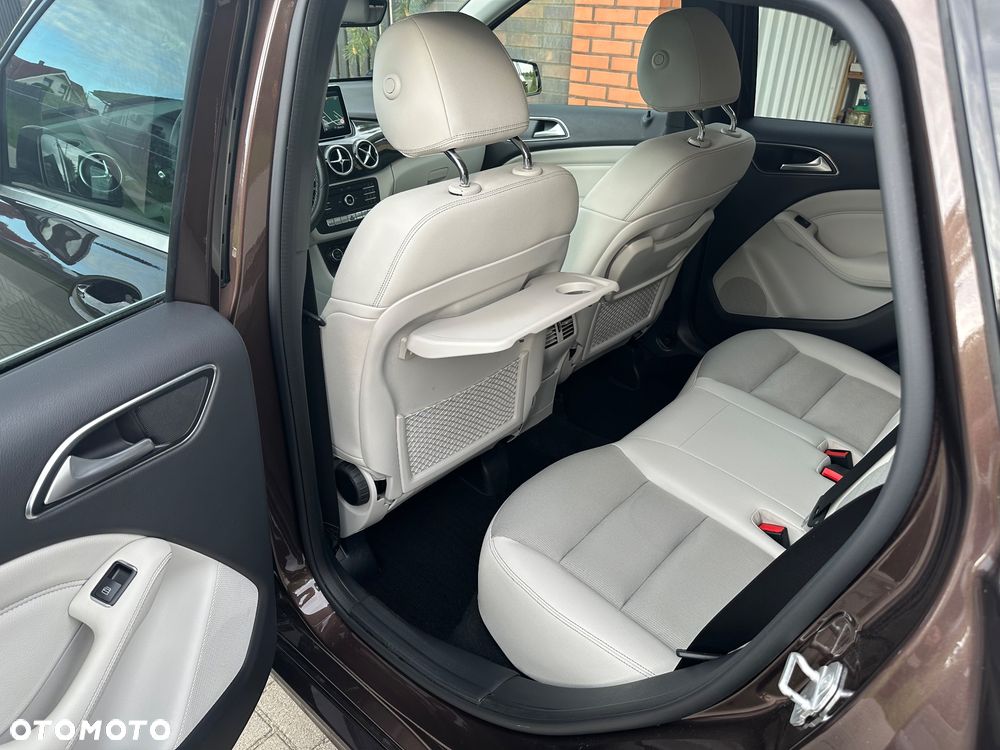 Mercedes-Benz Klasa B 180 (CDI) d 7G-DCT - 2