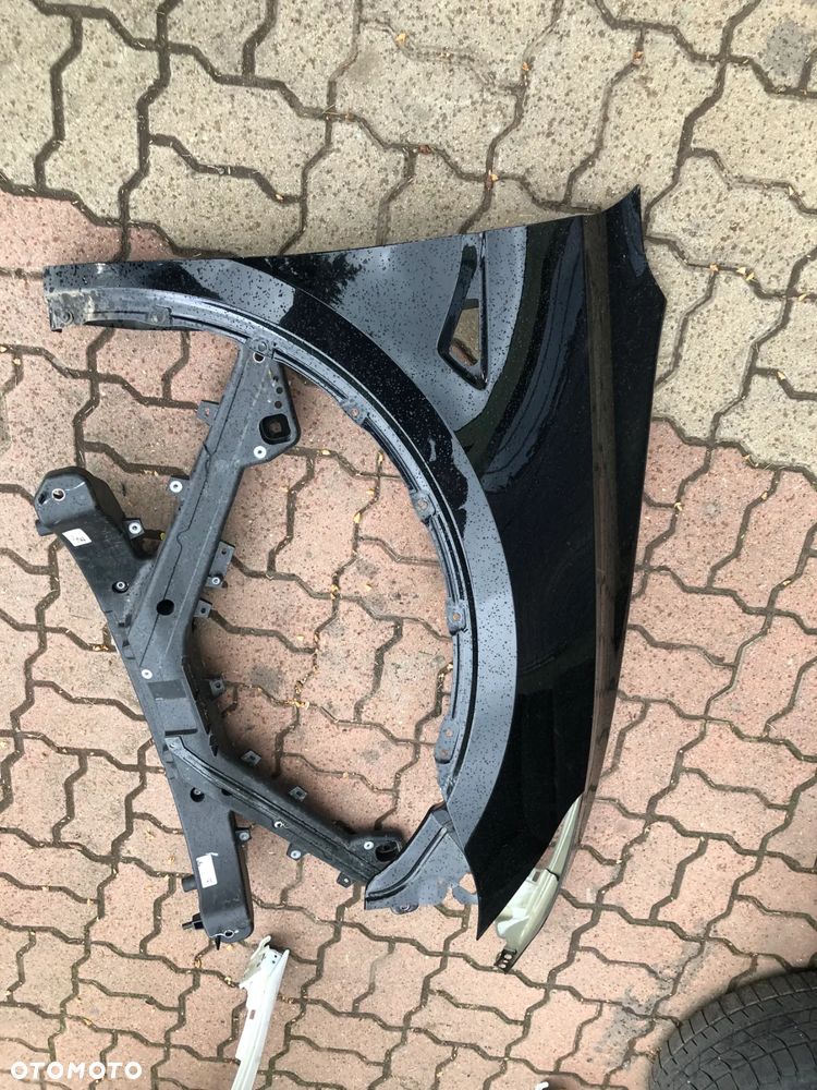 TESLA Y MODEL Y BŁOTNIK PRZEDNI PRAWY idealny - 1