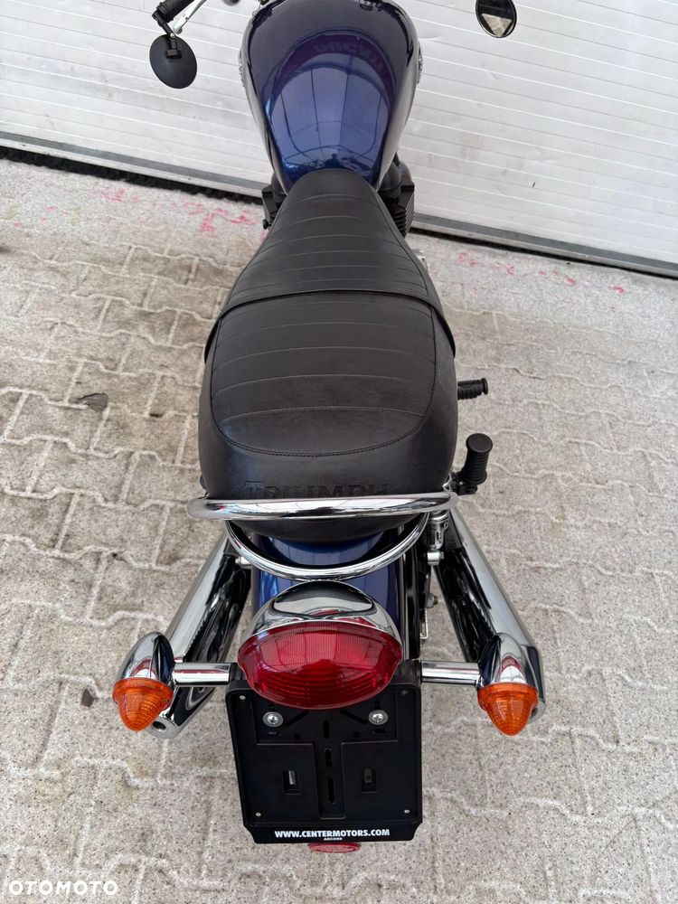 Triumph Bonneville - 33