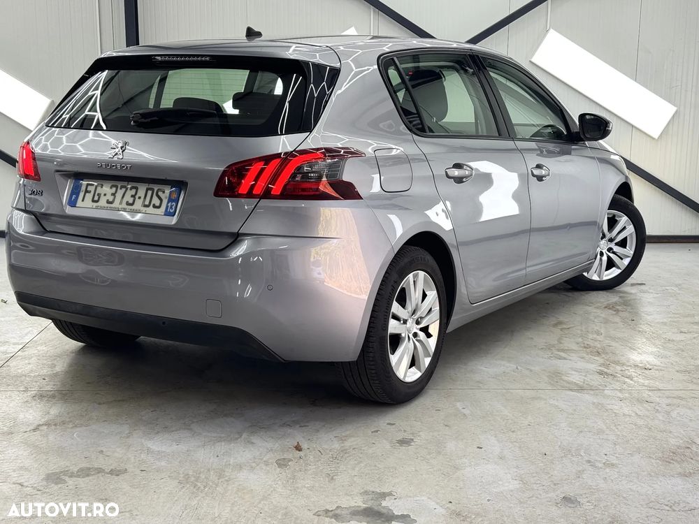 Peugeot 308 - 13