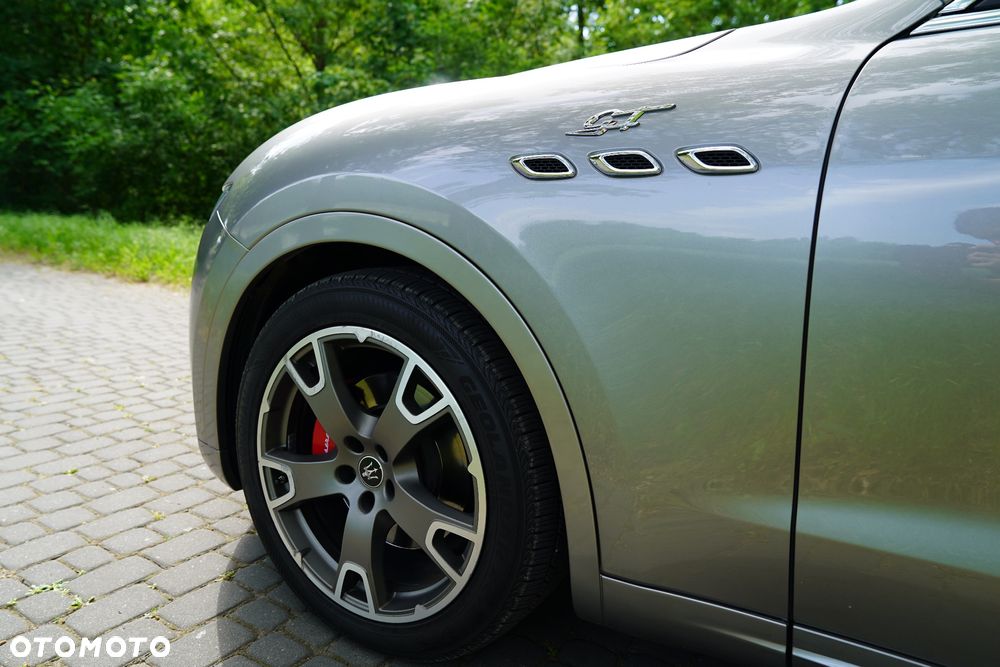 Maserati Levante - 30