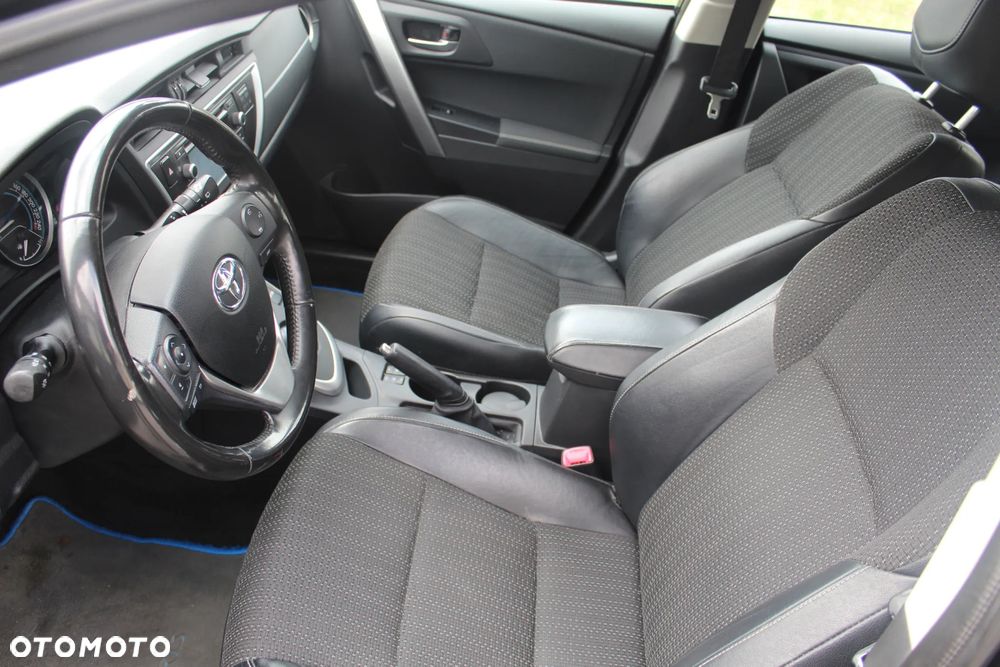 Toyota Auris 1.8 HSD Luna - 7