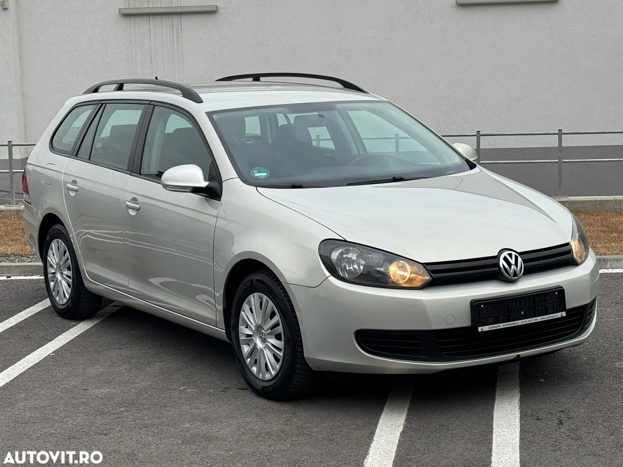 Volkswagen Golf 1.6 TDI DPF BMT Trendline - 8