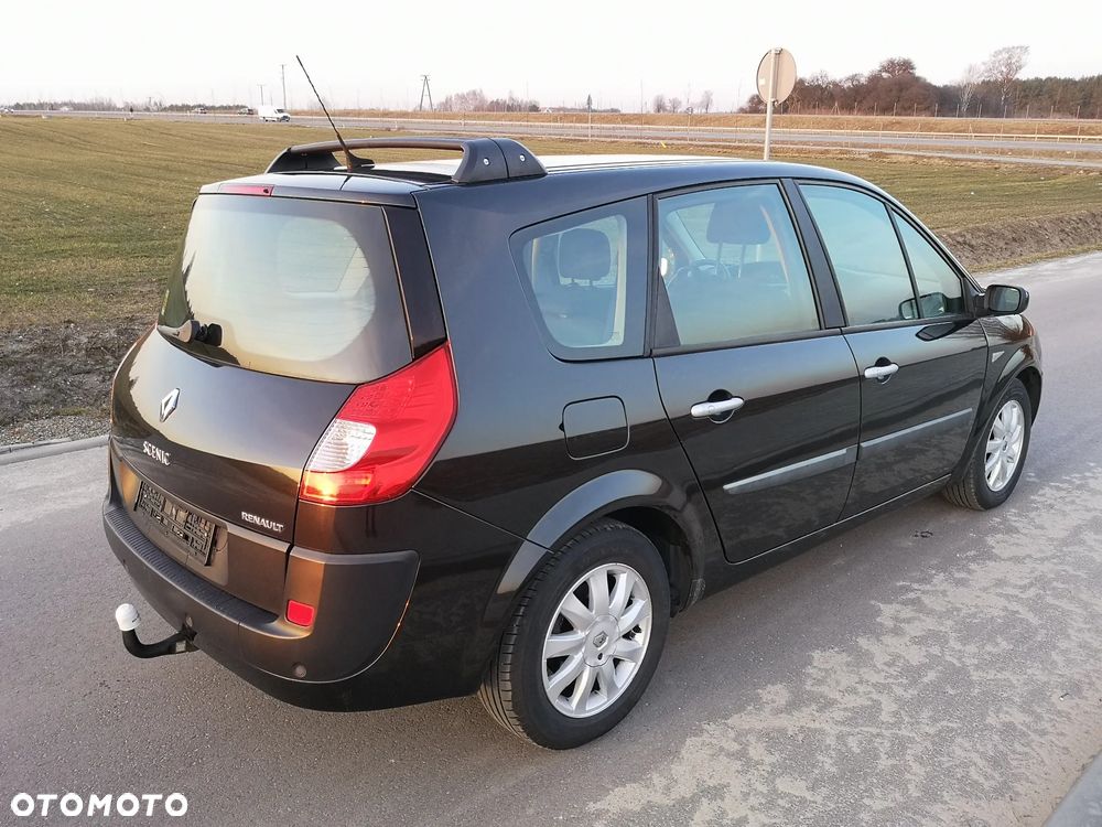 Renault Grand Scenic 2.0 16V Luxe Privilege - 4