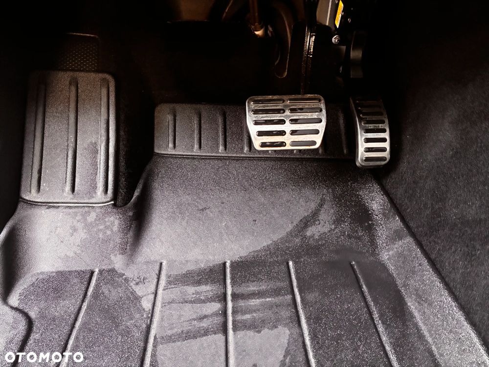 Volkswagen Amarok 3.0 V6 TDi 4MOTION Aventura - 30