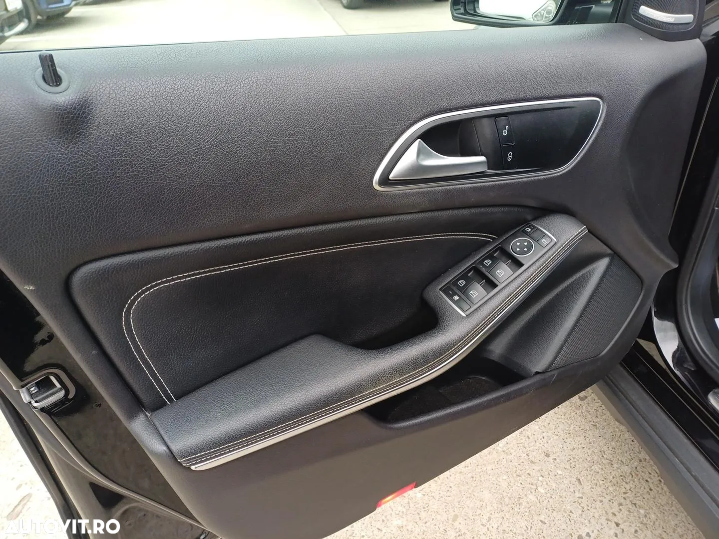 Mercedes-Benz GLA 220 4MATIC - 9