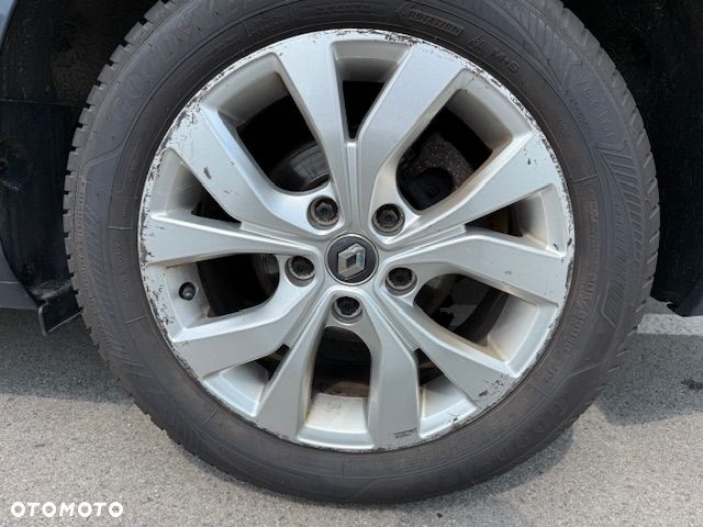 Renault Megane 1.6 SCe Limited - 26