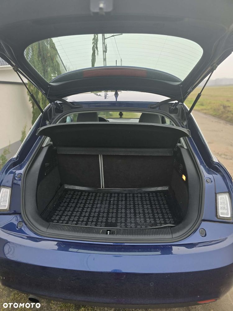 Audi A1 3-drzwiowe 1.6 TDI S line edition - 8
