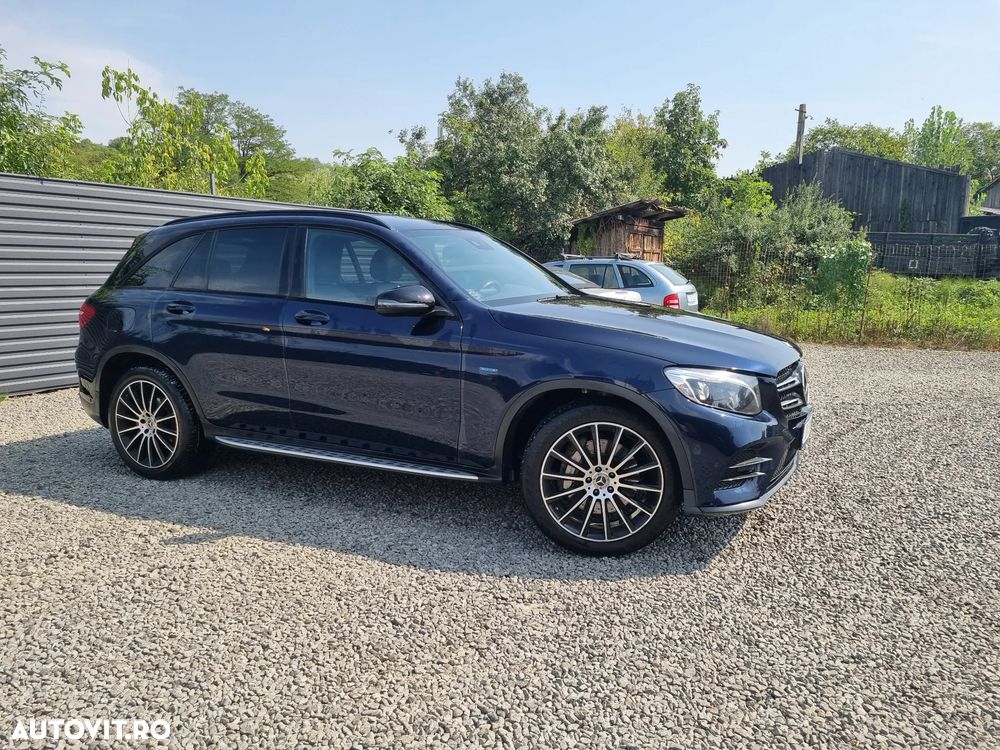Mercedes-Benz GLC - 21