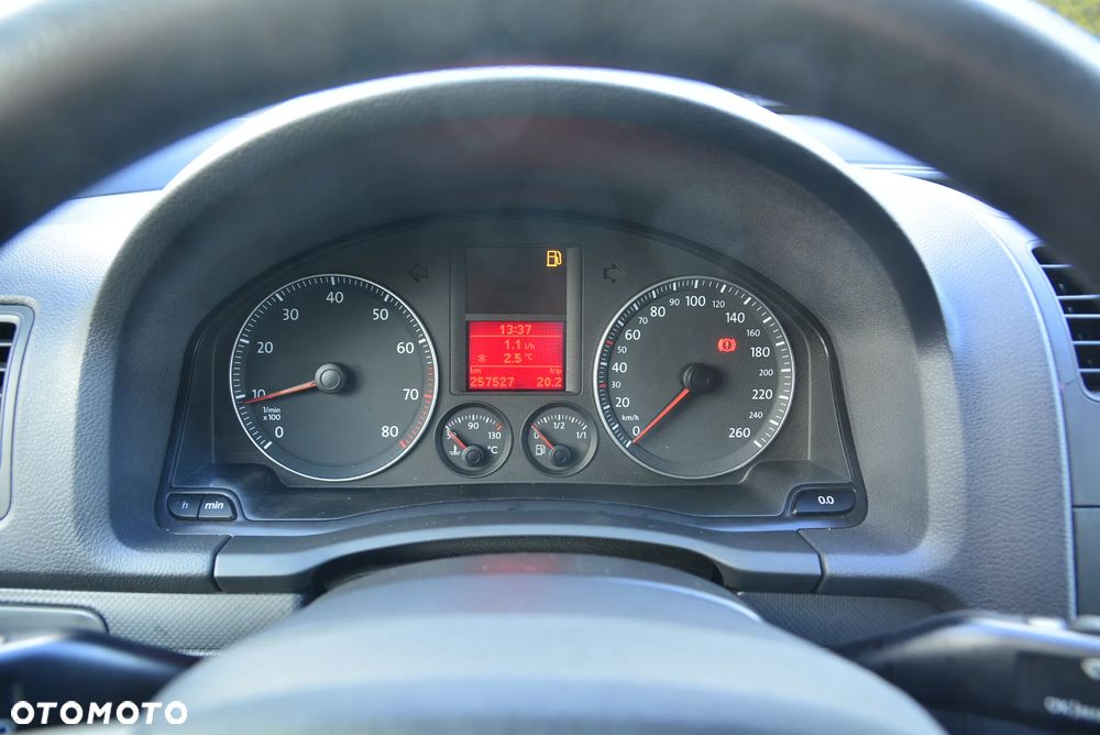 Volkswagen Golf 1.6 FSI Trendline - 13