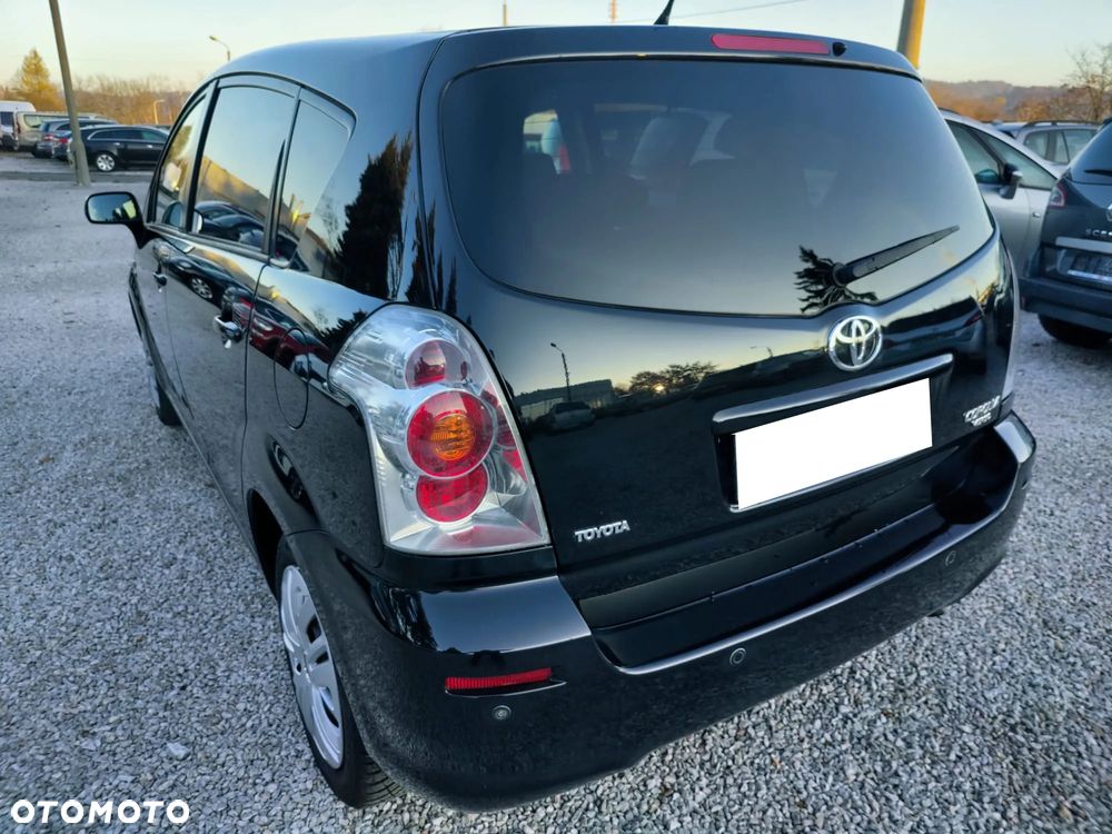 Toyota Corolla Verso - 15