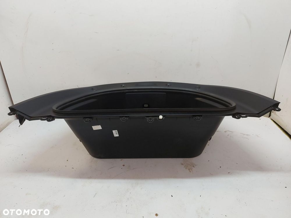 TESLA MODEL Y 2022r wanna wnęka bagażnika przód przednia - 2