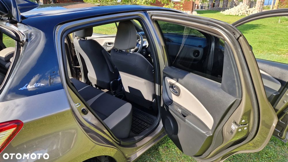 Toyota Yaris 1.5 Selection CVT - 11