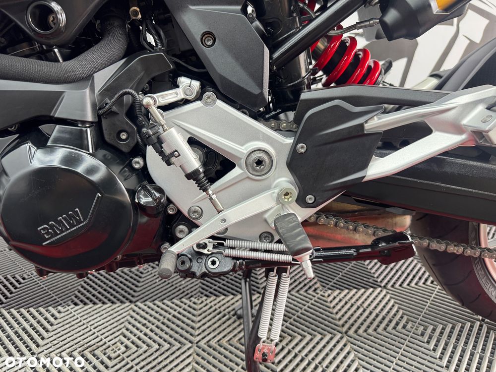 BMW XR - 15