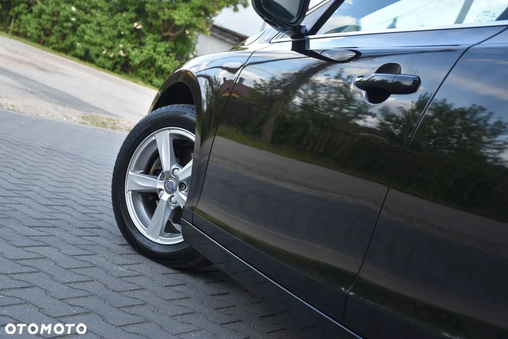 Volvo V40 D2 Summum - 36