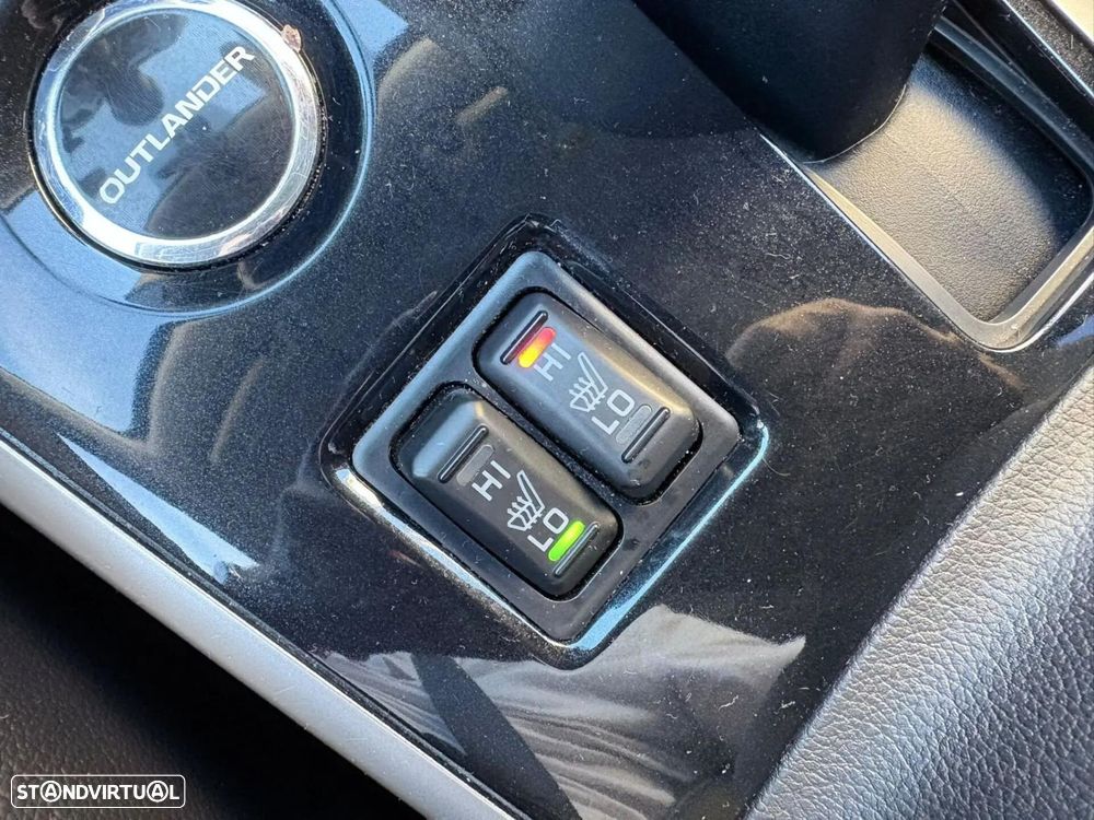 Mitsubishi Outlander 2.2 DI-D Instyle Navi - 52