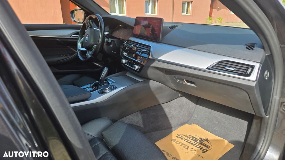 BMW Seria 5 520d AT MHEV - 28