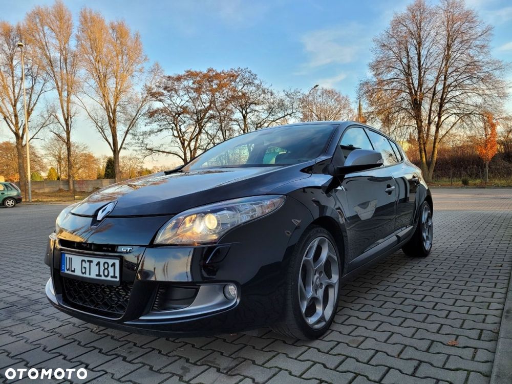 Renault Megane TCe 180 GT - 1