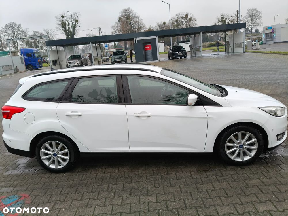 Ford Focus 1.5 TDCi ECOnetic 88g Start-Stopp-System Trend - 4