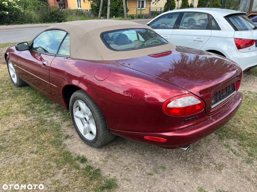 Jaguar XK8 - 3