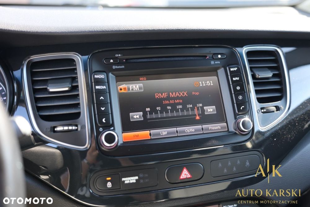 Kia Carens - 24