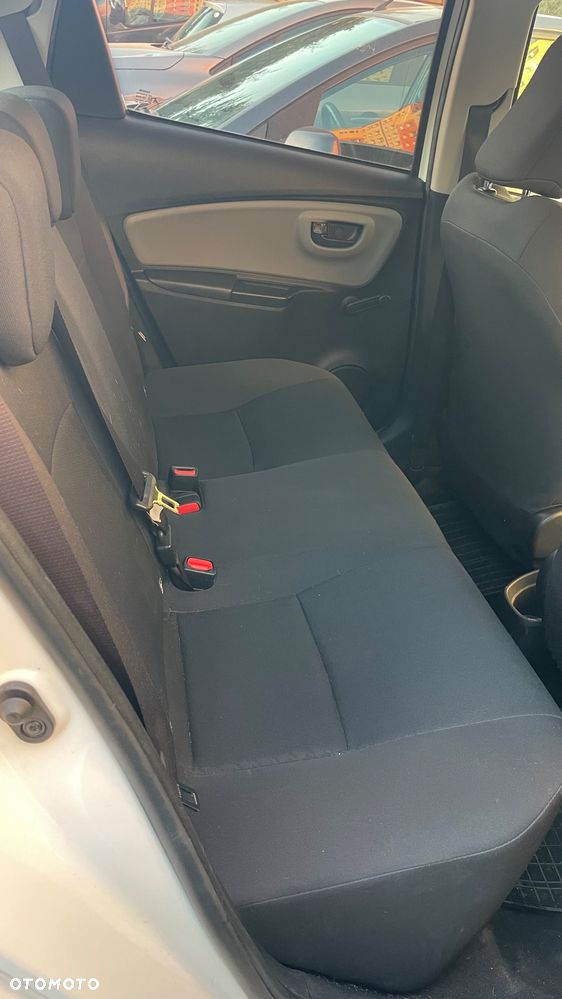 Toyota Yaris 1.0 Active EU6 - 31