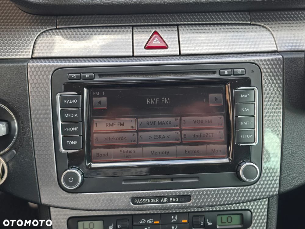 Volkswagen Passat Variant 2.0 TSI R-Line Edition Plus - 23