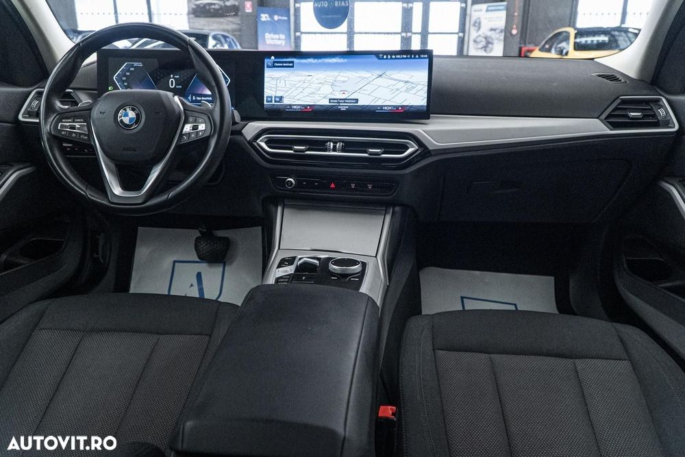 BMW Seria 3 318i Aut. - 37