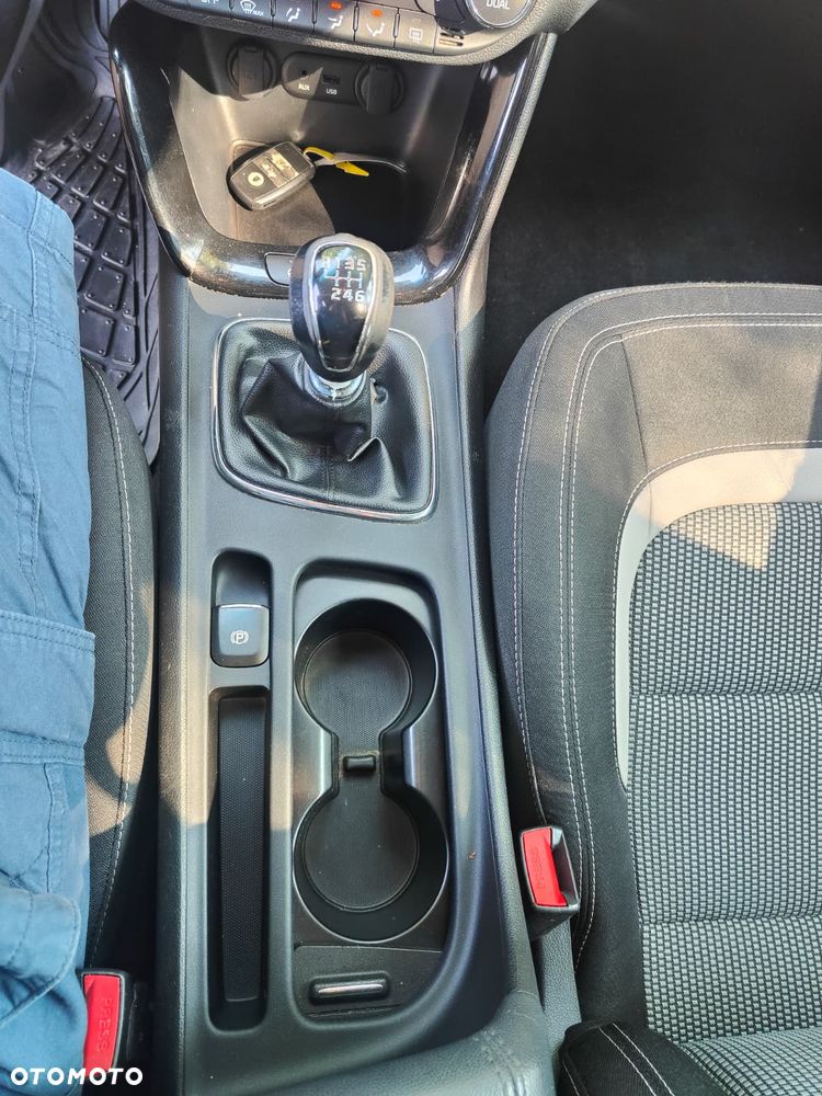 Kia Ceed 1.6 CRDi Spirit - 17