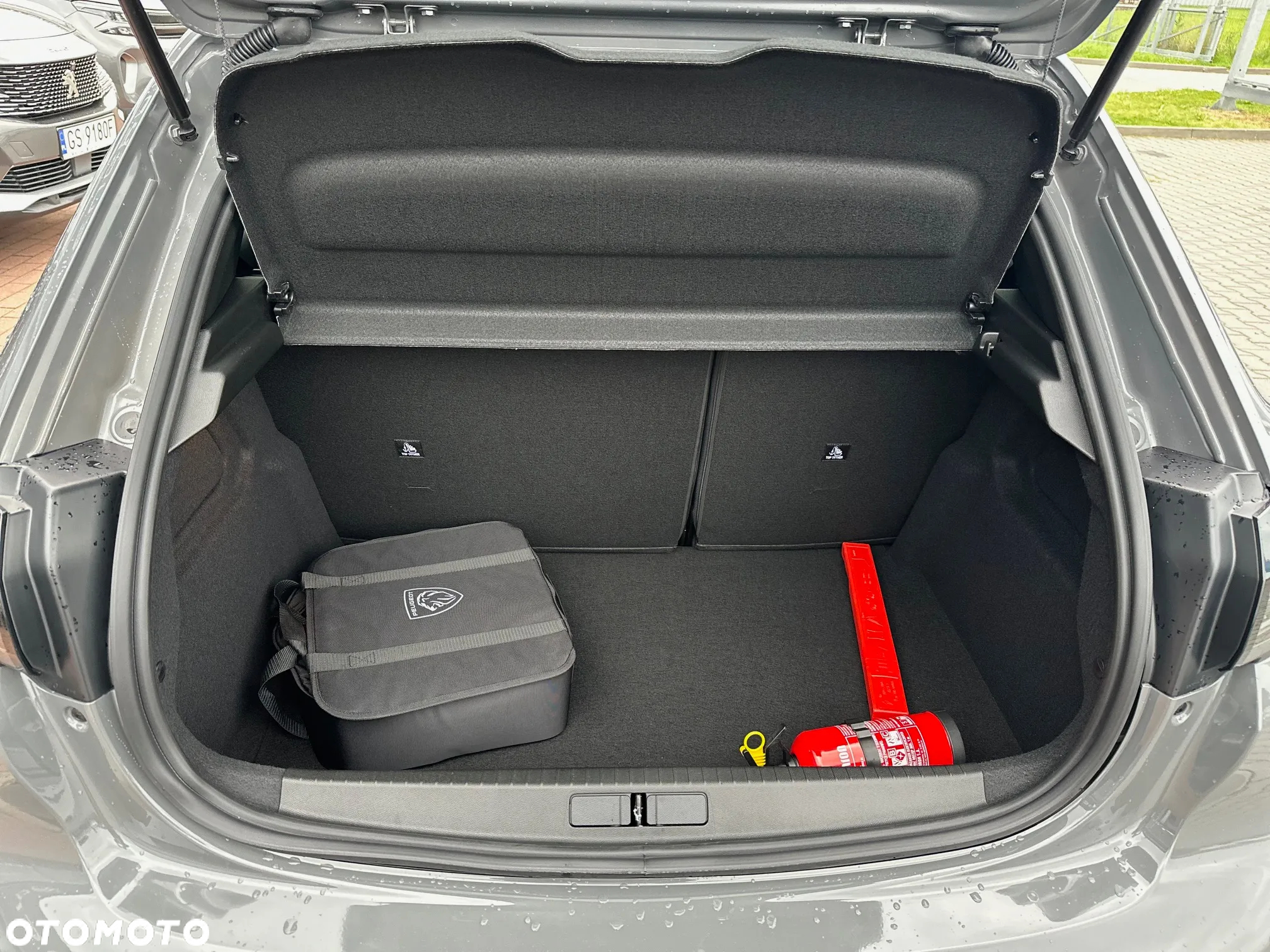 Peugeot 208 e-208 46.3kWh GT - 6
