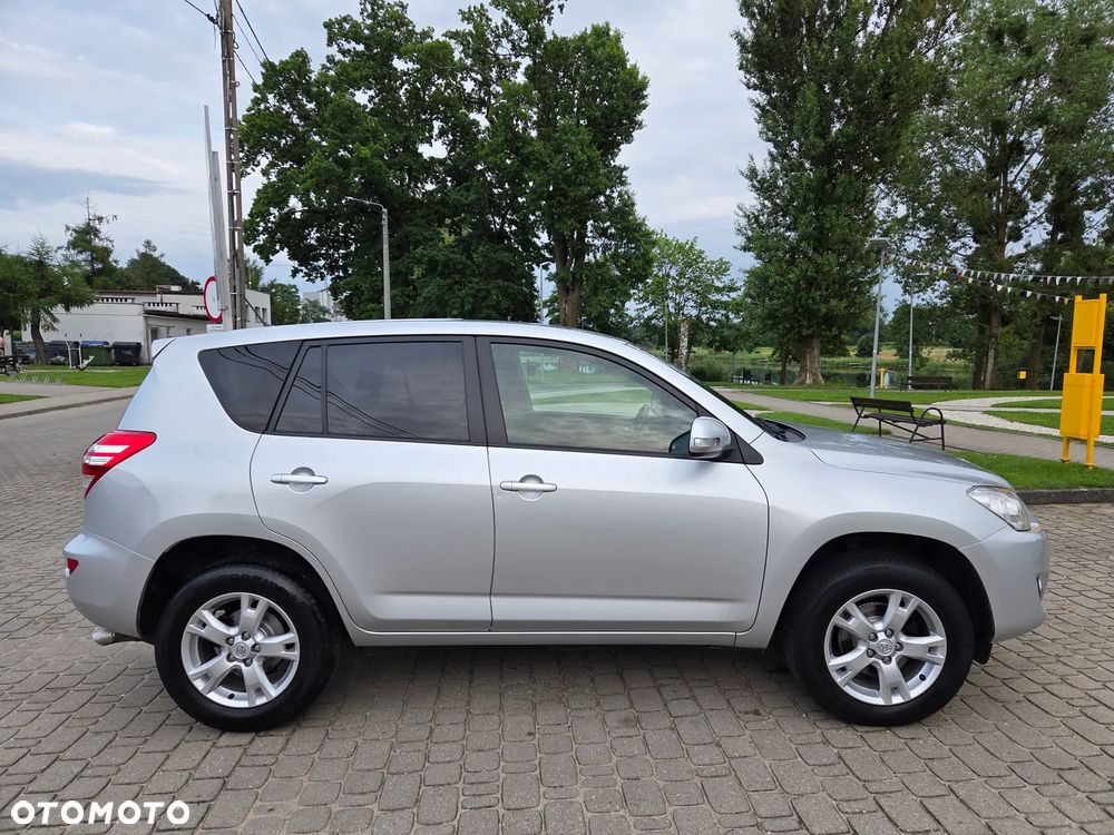 Toyota RAV4 2.0 VVT-i Premium - 7
