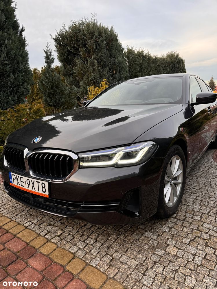 BMW Seria 5 520d xDrive - 2