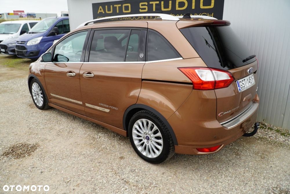 Ford Grand C-MAX - 37