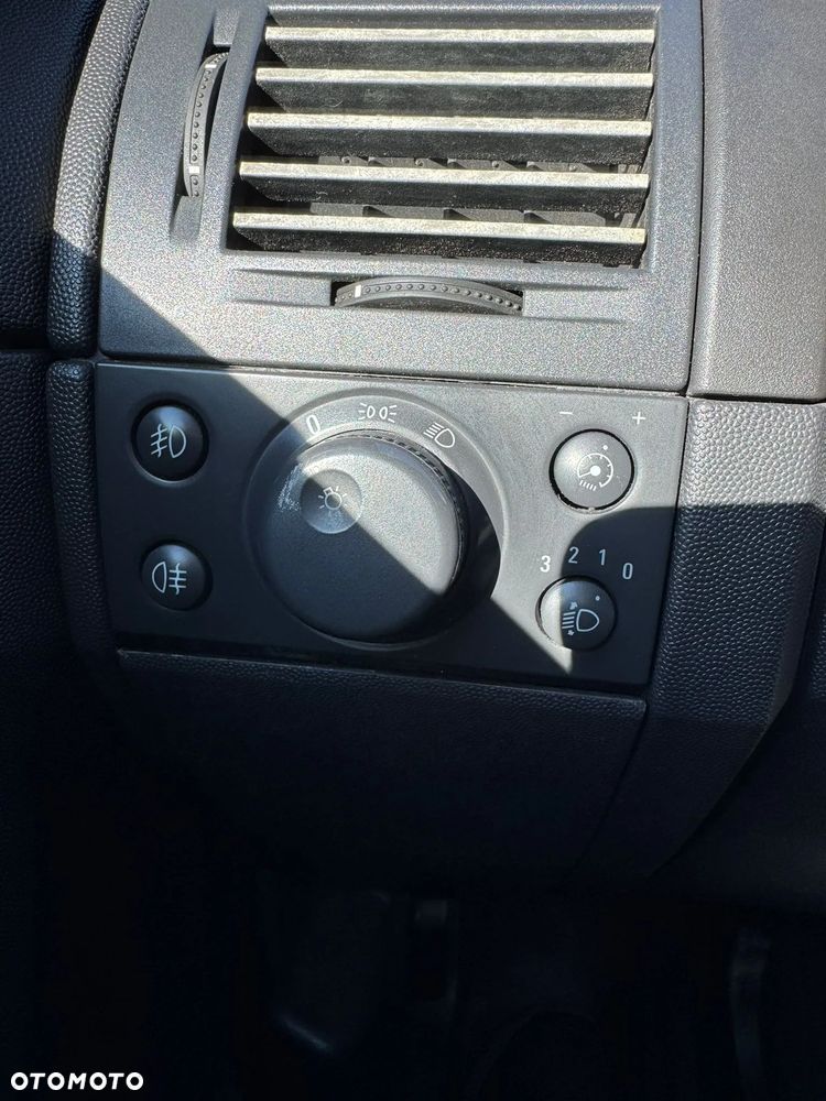 Opel Meriva - 10