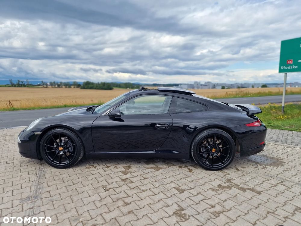 Porsche 911 Carrera Black Edition PDK - 18