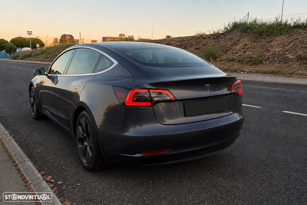 Tesla Model 3 Standard Range Plus RWD - 5