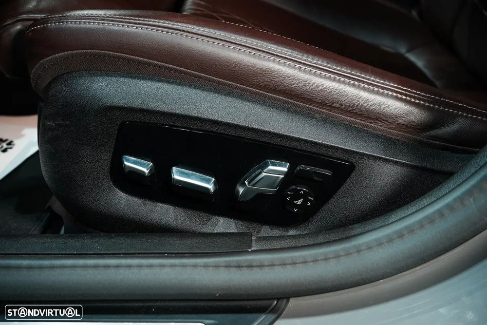 BMW 530 e Pack Desportivo M - 20