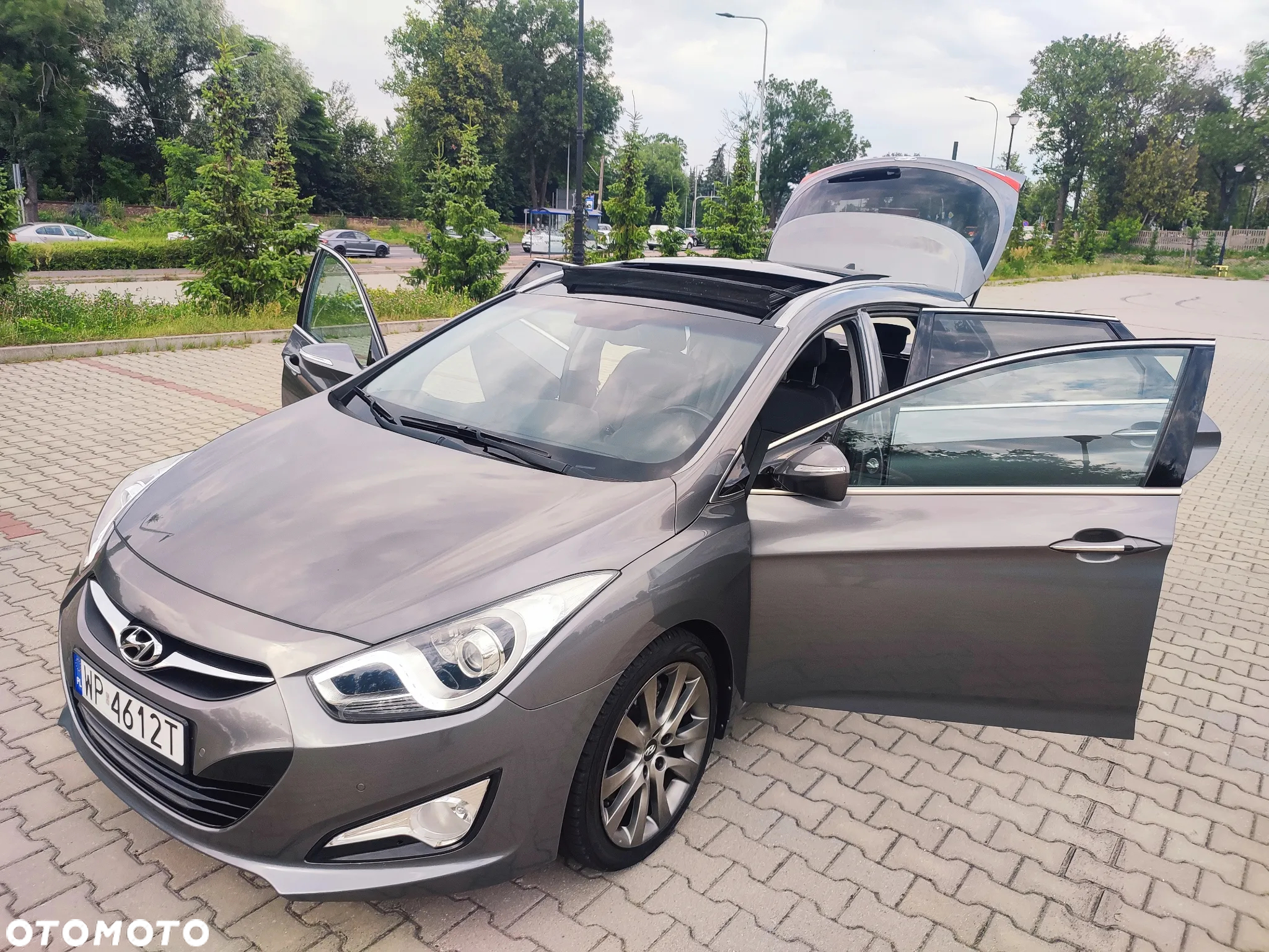 Hyundai i40 Kombi blue 1.7 CRDi Premium - 14