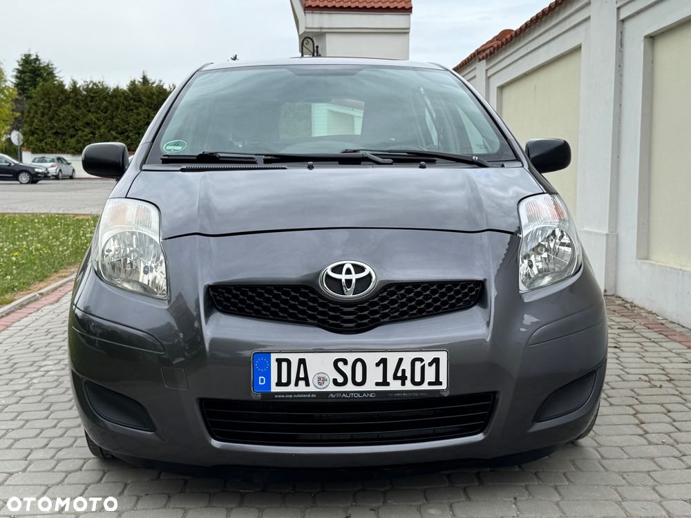 Toyota Yaris - 11