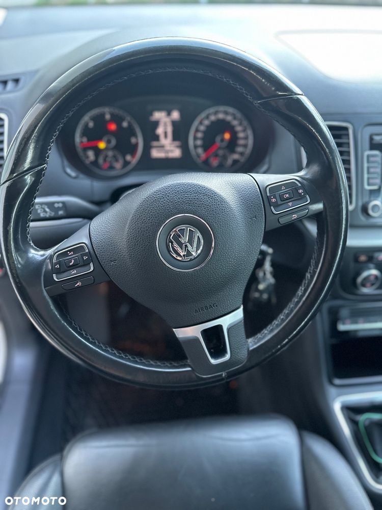 Volkswagen Sharan 2.0 TDI 4Motion BlueMotion Technology Highline - 28