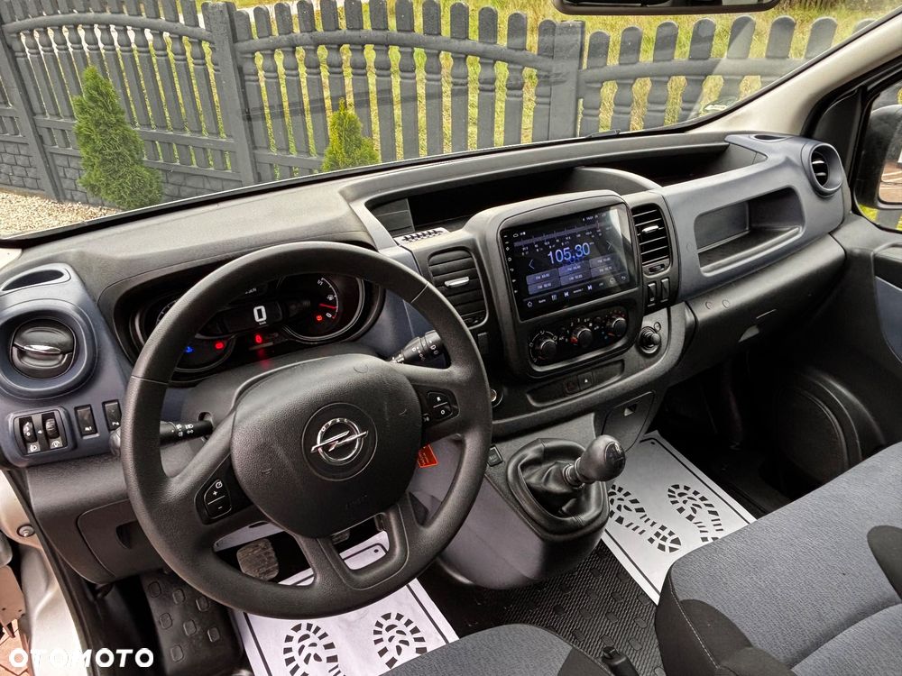 Opel Vivaro - 25