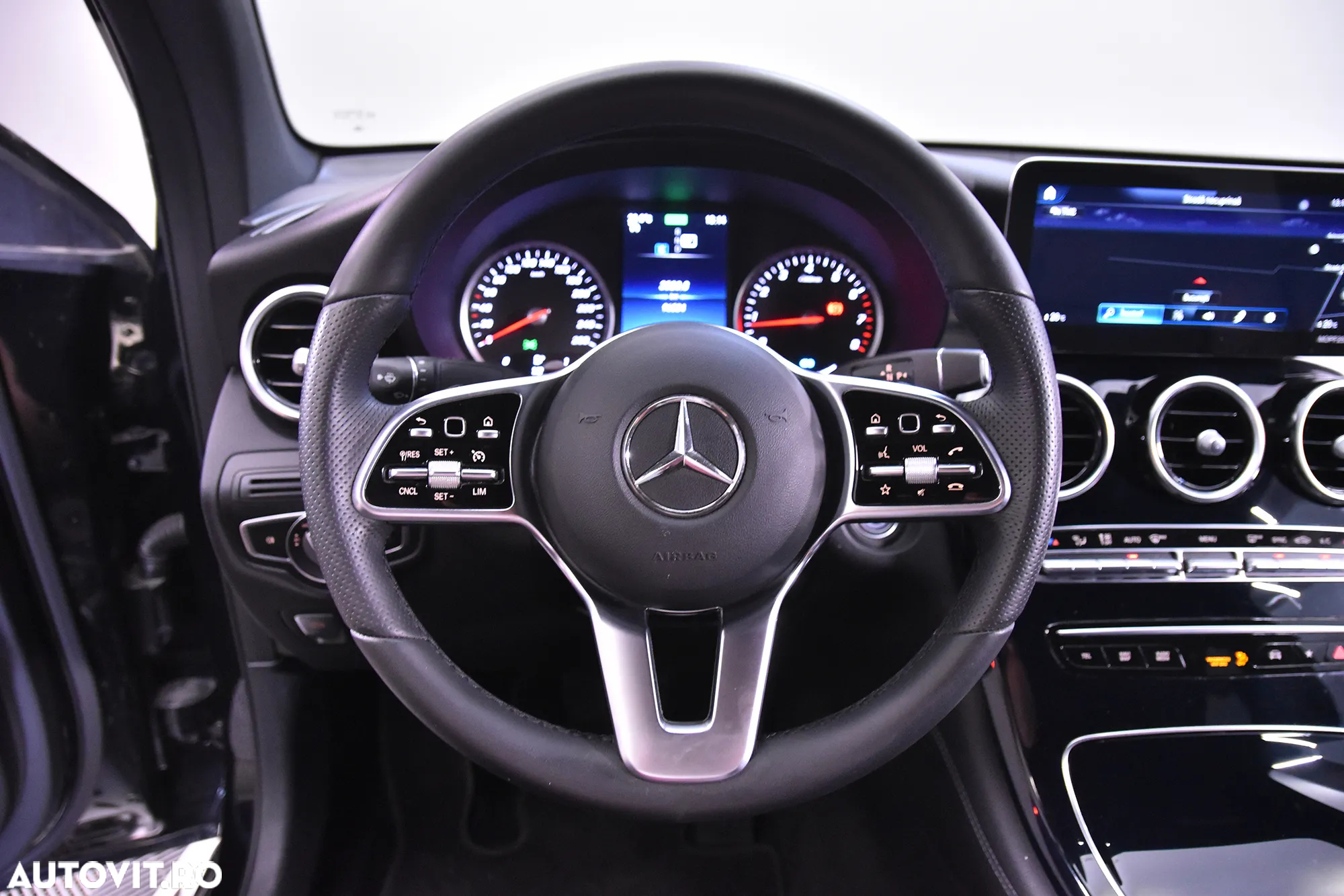 Mercedes-Benz GLC Coupe 200 4MATIC MHEV - 16