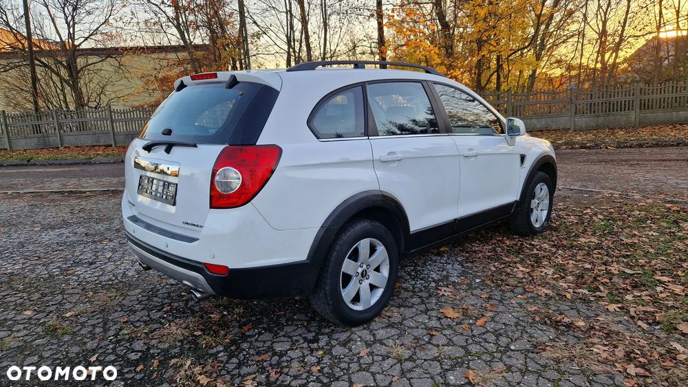 Chevrolet Captiva 2.0 4WD 7 Sitzer LT Exclusive - 4