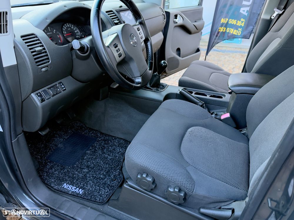 Nissan Navara 2.5 dCi CD SE - 37