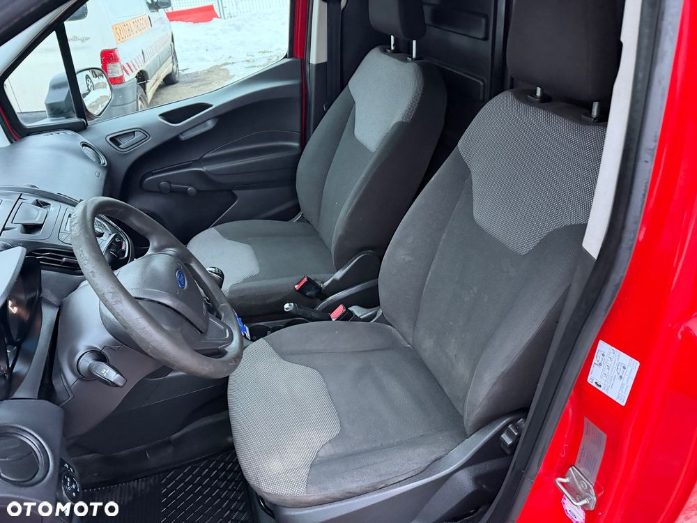 Ford Transit Courier Ambiente - 28