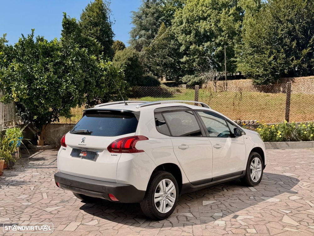Peugeot 2008 1.2 PureTech Style - 9