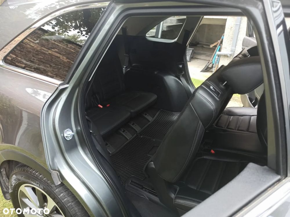Kia Sorento - 28